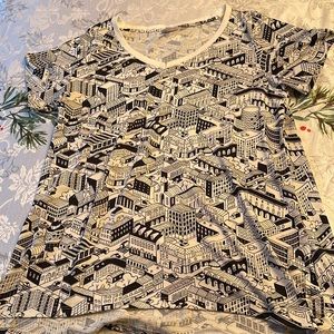 Lularoe v neck top